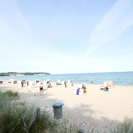 Appartementanlage Eldena FeWo 04 strandnah, Balkon, Terrasse Appartement Lobbe