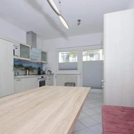 Appartementanlage Eldena FeWo 04 strandnah, Balkon, Terrasse Appartement *